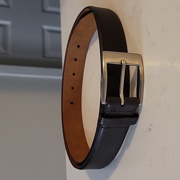 Neiman Marcus Other - Neiman Marcus Italian leather belt Sz 40 Black